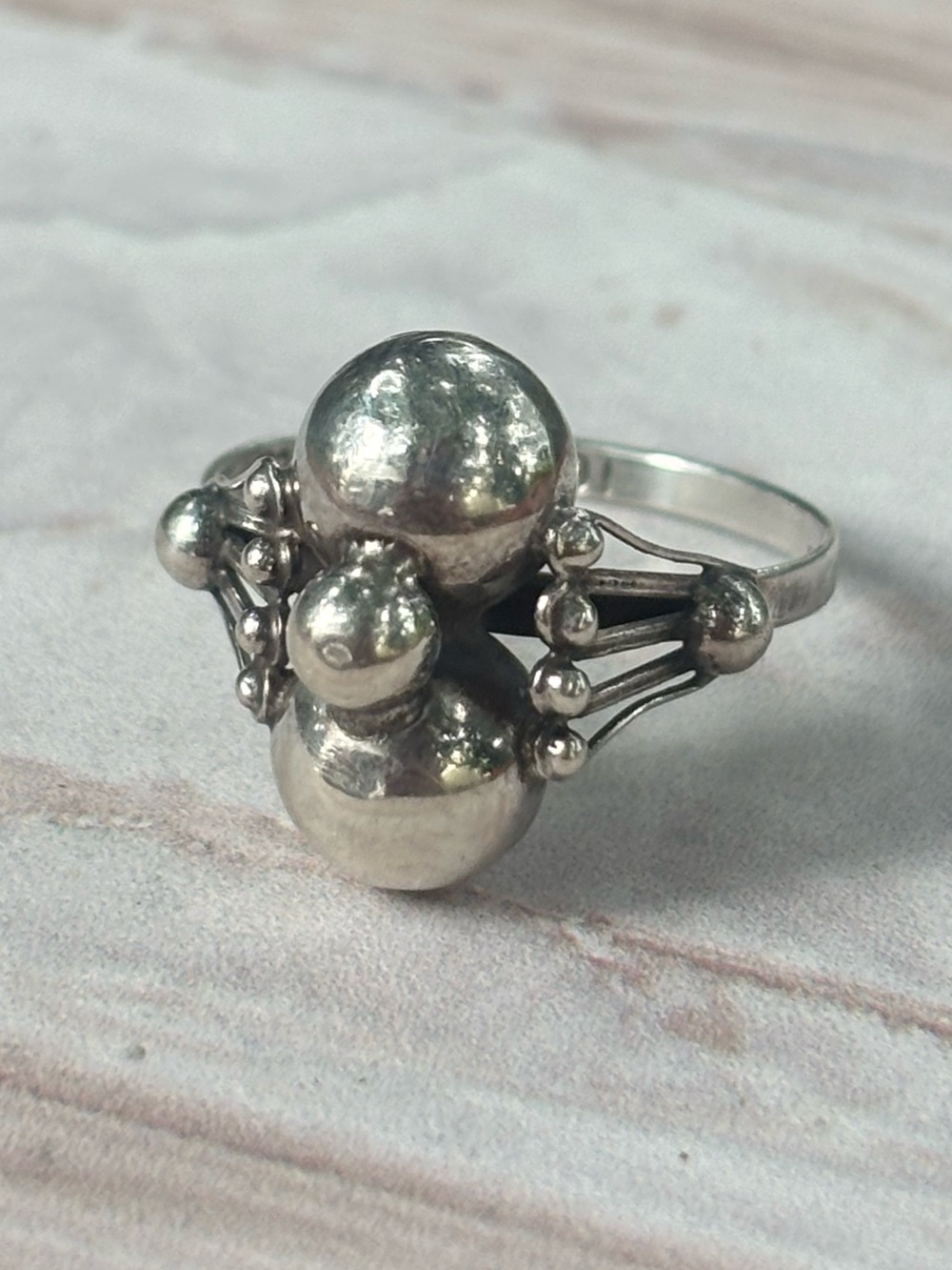 Vintage Mexican 925 Sterling Silver Modernist Bubble Ball Ring Size 7.25 IV-01